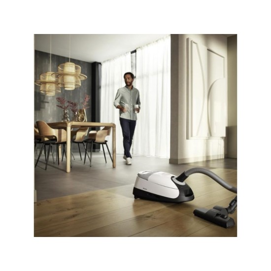 Прахосмукачка Miele Complete C2 Powerline